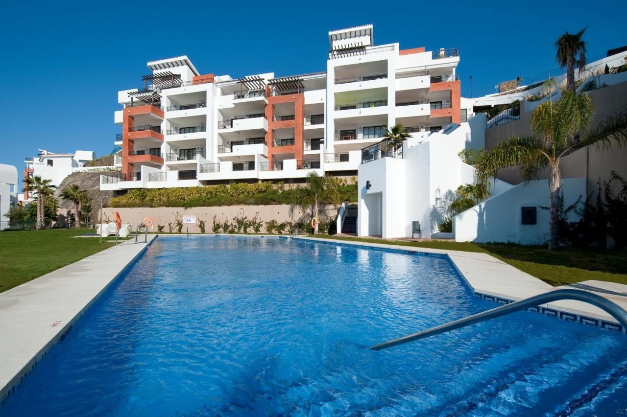 Amplio Apartamento De 2 Dormitorios Vista Mar Lateral Torrox Exterior foto